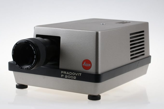 Leica Pradovit P2002 + Isco-Optic Ultra-AV 110-200mm f/3,5 MC