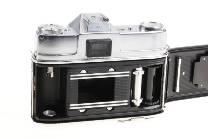 Kodak Retina Reflex III mit Zubehörpaket - DEFEKT - #64041
