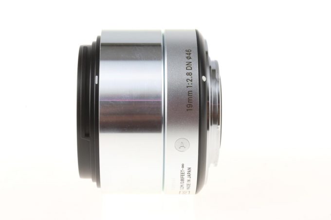 Sigma ART 19mm f/2,8 DN silber für Micro-Four-Thirds