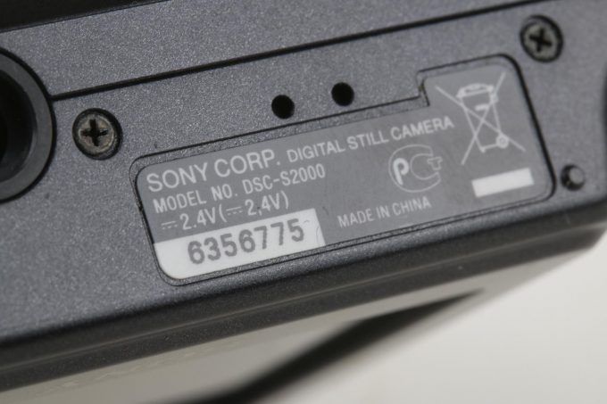 Sony DSC-S2000 Digitalkamera - #6356775