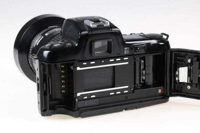 Nikon F-601 mit AF 28-85mm f/3,5-4,5 - #2168911