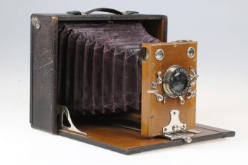 Lüttke & Arndt Linos Klappkamera rund 10x15cm