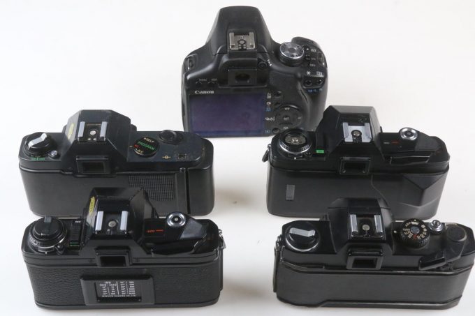 Konvolut diverse SLR Kameras - 9 Stück