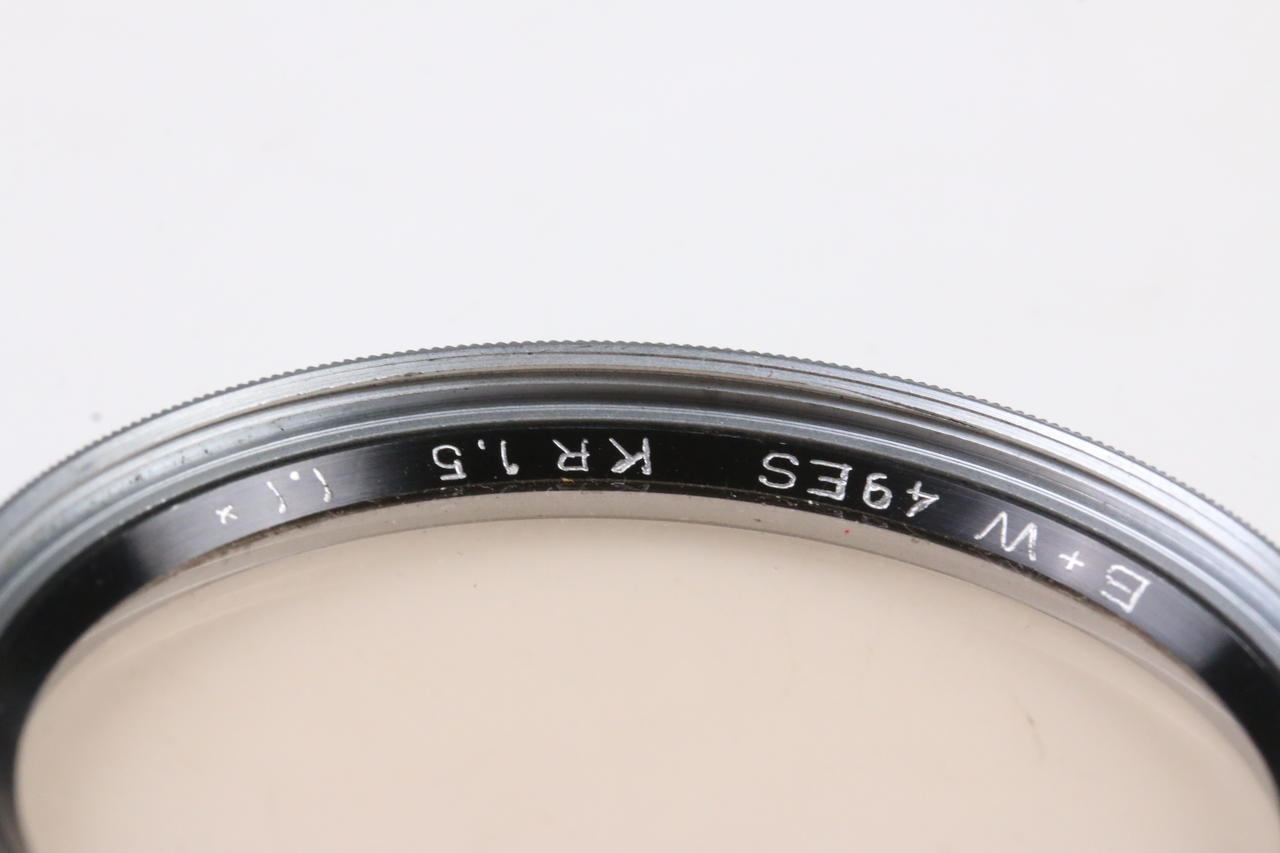 B+W Farbkorrektur-Filter KR1,5 - 49mm - Image 3