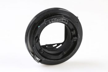 Tamron Adaptall Adapter für Konica