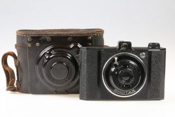 MIOM Photax / Bakelitkamera