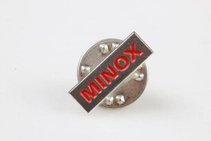 Minox Anstecknadel