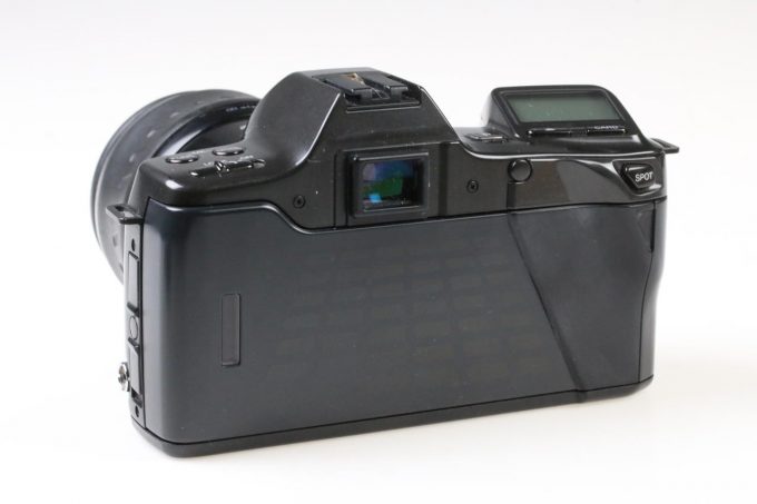 Minolta Dynax 8000i mit 35-200mm f/3,5-4,5 Zoom xi - #17252556