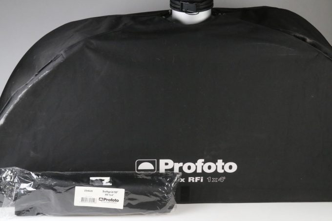 Profoto RFI Softbox 1x4 30x120cm mit Softgrid
