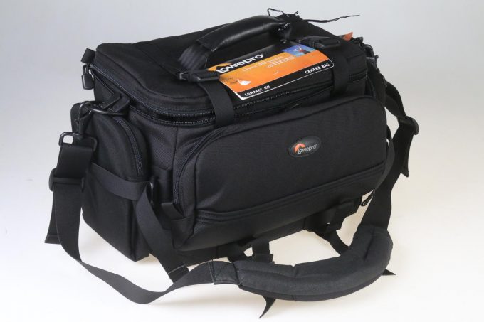 Lowepro Compact AW Schultertasche