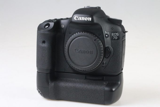 Canon EOS 7D mit Zubehörpaket - #2681234662