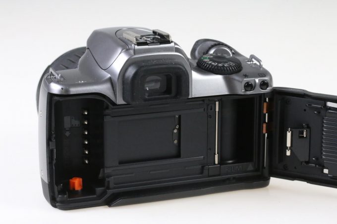 Canon EOS 3000V mit EF 28-90mm f/4,0-5,6 II - #92005413