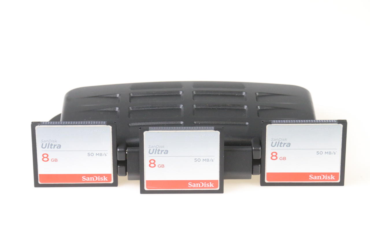 SD-karten Box mit 3 Stück 8 GB CF Karten