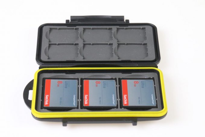 SD-karten Box mit 3 Stück 8 GB CF Karten - Image 2