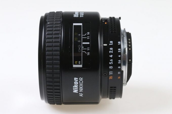 Nikon AF 85mm f/1,8 D - #434965