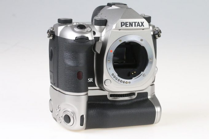 Pentax K-3 III Silver Premium Kit - #2607855