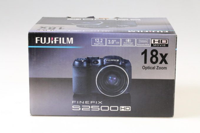 FUJIFILM FinePix S2500 Digitalkamera - #OSQ6304