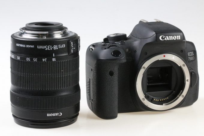 Canon EOS 750D mit EF-S 18-135mm f/3,5-5,6 IS STM - #043022010094