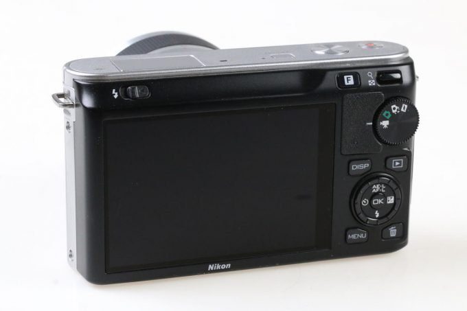 Nikon ONE J1 mit 10-30mm f/3,5-5,6 - #64001710