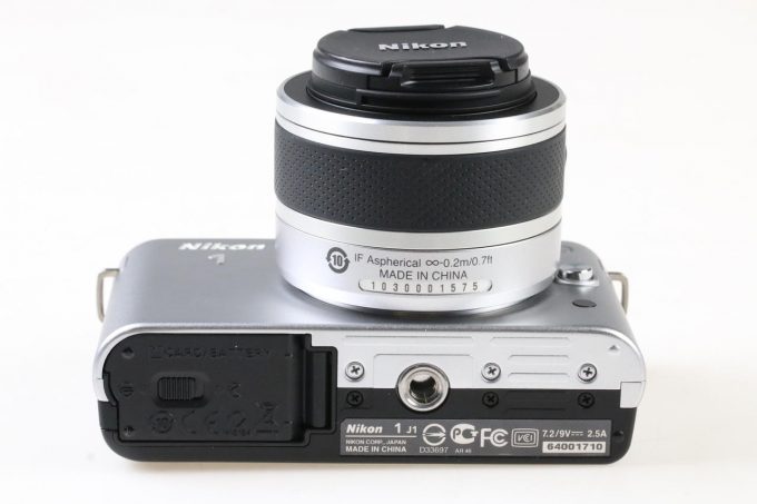 Nikon ONE J1 mit 10-30mm f/3,5-5,6 - #64001710