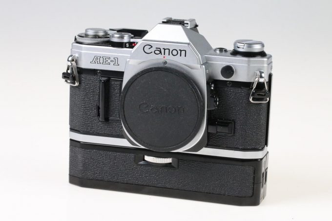 Canon AE-1 Gehäuse mit Zubehörpaket