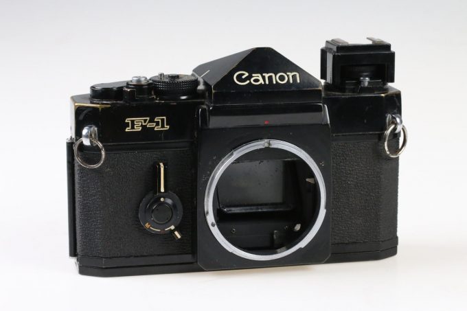 Canon F-1 Gehäuse mit Blitizkuppler - #148946