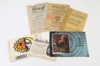 Konvolut von Bilchtungstabellen und Belichtungsmesseranleitungen