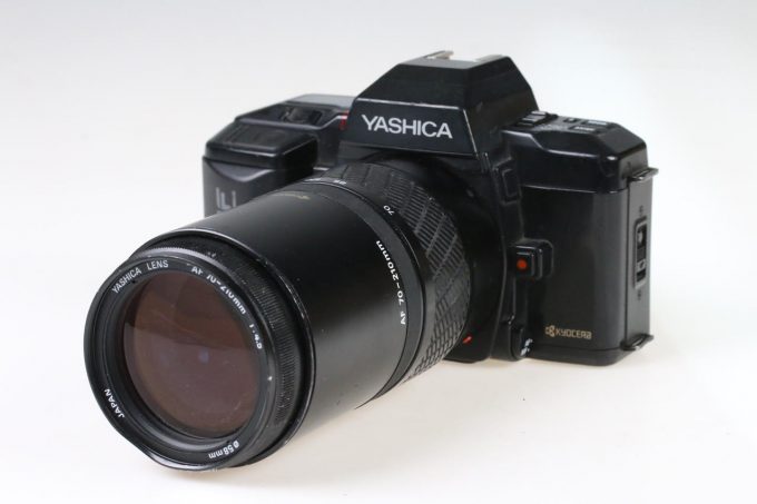 Yashica 200-AF mit AF 70-210mmDD f/4,5 - #411062