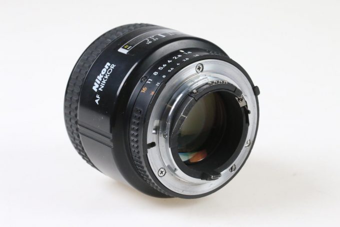 Nikon AF 85mm f/1,8 D - #636807