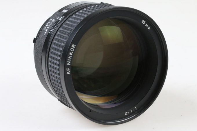 Nikon AF Nikkor 85mm f/1,4 D - #223354