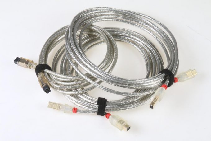 Lindy FireWire Cable 3x