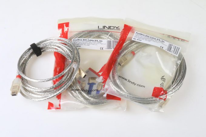 Lindy FireWire Cable 3x