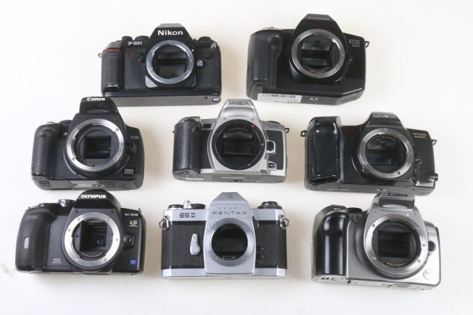 Konvolut diverse SLR Kameras - 8 Stück Bastlergeräte