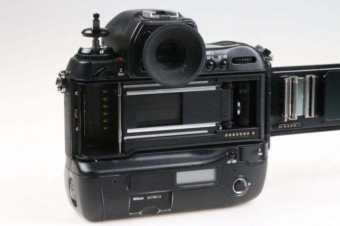 Nikon F5 Gehäuse - #3078813