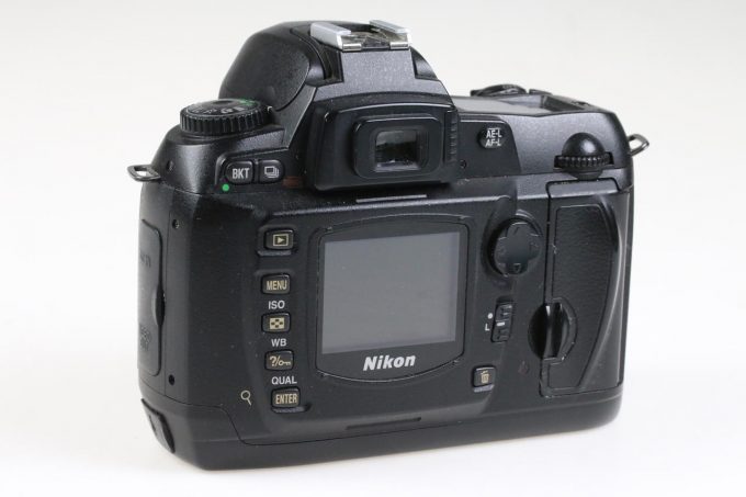 Nikon D70 Gehäuse - #4232337