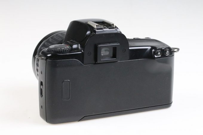 Canon EOS 500 mit EF 35-105mm f/4,5-5,6 Zoom-Objektiv - #6333812