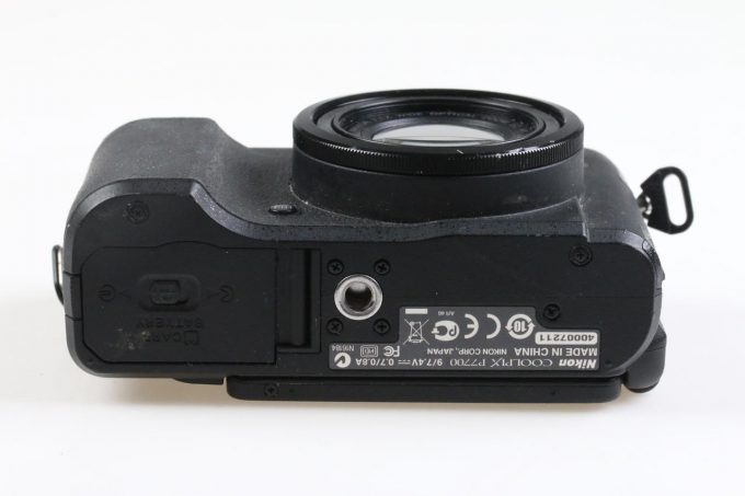 Nikon Coolpix P7700 digitale Kompaktkamera - #40007211