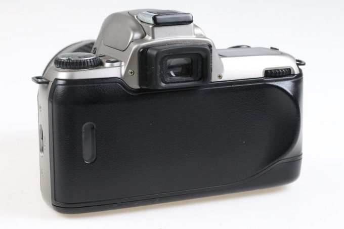 Nikon F65 mit AF 28-80mm f/3,3-5,6 G - #2355123