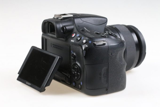 Sony Alpha 58 mit 18-55mm f/3,5-5,6 SAM II - #4791184