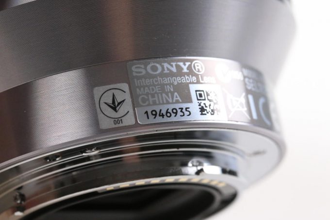 Sony E 18-200mm f/3,5-6,3 OSS - Silber - #1946935