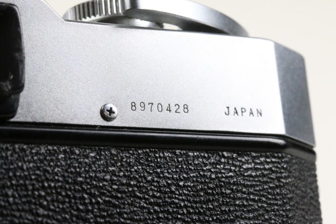 Yashica TL-Super mit Beroflex WW 35mm f/2,8 - #8970428