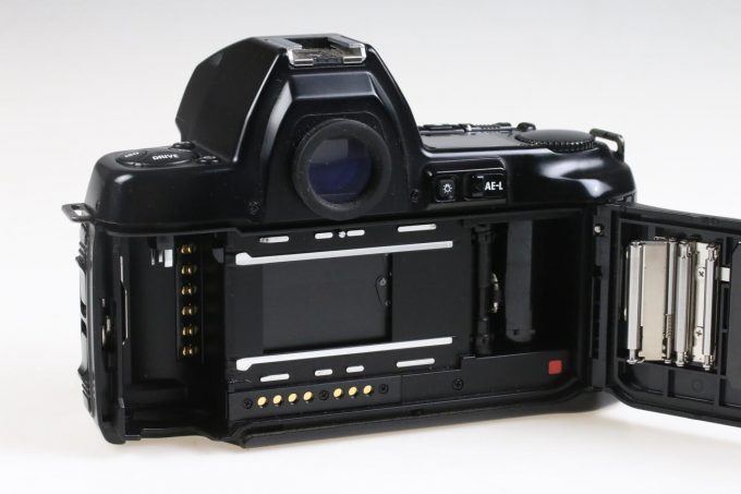 Nikon F-801s Gehäuse - #3355200