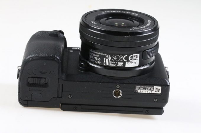 Sony Alpha 6300 mit E PZ 16-50mm f/3,5-5,6 OSS - #3815526