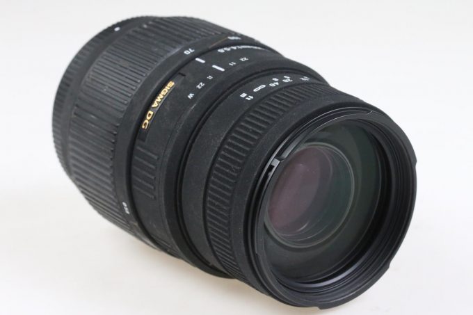 Sigma 70-300mm f/4,0-5,6 DG Macro für Nikon F (AF FX) - #1018036