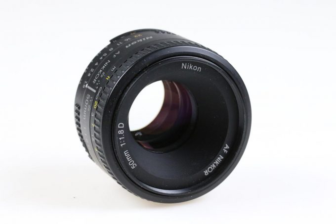 Nikon AF 50mm f/1,8 D - #592235