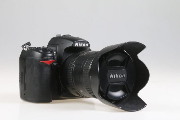 Nikon D7000 mit AF-S DX 18-200mm f/3,5-5,6 VR II - #6220661