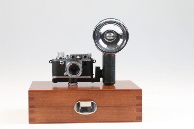 Minox Classic Camera LEICA IIIf mit Blitz - #525001