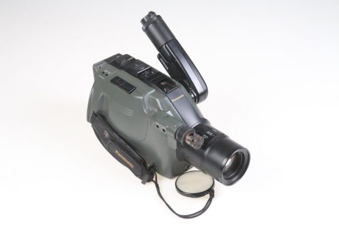 Panasonic NV-G1E VHSC Filmkamera - #L1HA01146