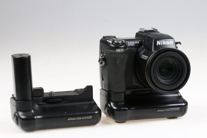 Nikon Coolpix 8700 Kompaktkamera - #4217781