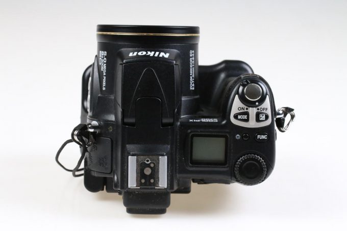 Nikon Coolpix 5700 Kompaktkamera - #4003763